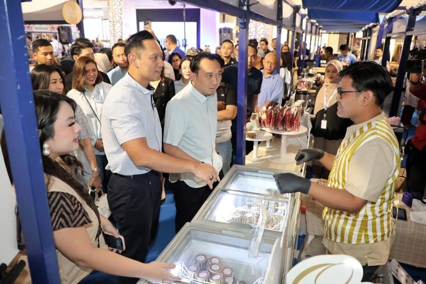 Dukung UMKM Naik Kelas, Menko Agus Yudhoyono Apresiasi Pameran Blue Lab Community di Cibubur