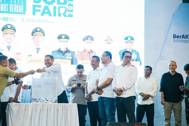 Bupati Saipullah Nasution Ikut Ramaikan Peringatan May Day Fiesta Bersama Gubsu di Deli Serdang