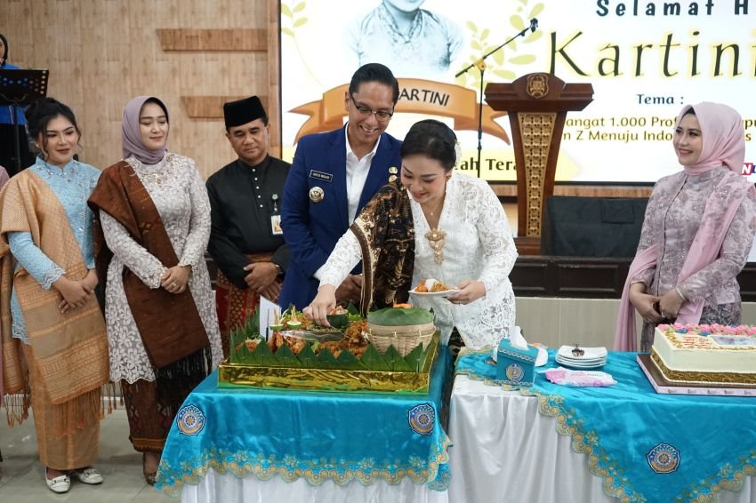 Peringati Hari Kartini ke-146 Kota Medan, Wali Kota Medan Berpesan Perempuan Jangan Takut Bermimpi
