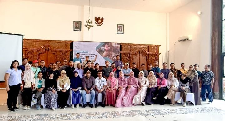 Animal Friends Jogja Gaungkan Sistem Bebas Sangkar (Cage-Free) Lewat Sarasehan Peternak di Blitar