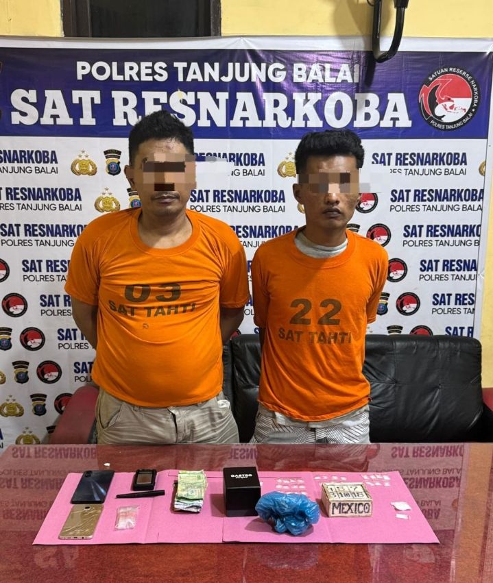 Lewat Facebook 2 Orang Pemain Sabu Ditangkap Polisi.