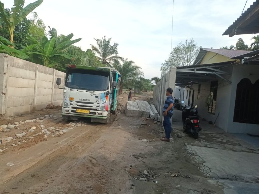 Pembangunan Gudang Diduga Tanpa Izin di Batang Kuis, Kades: Ajang Pungli Oknum Tak Bertanggungjawab