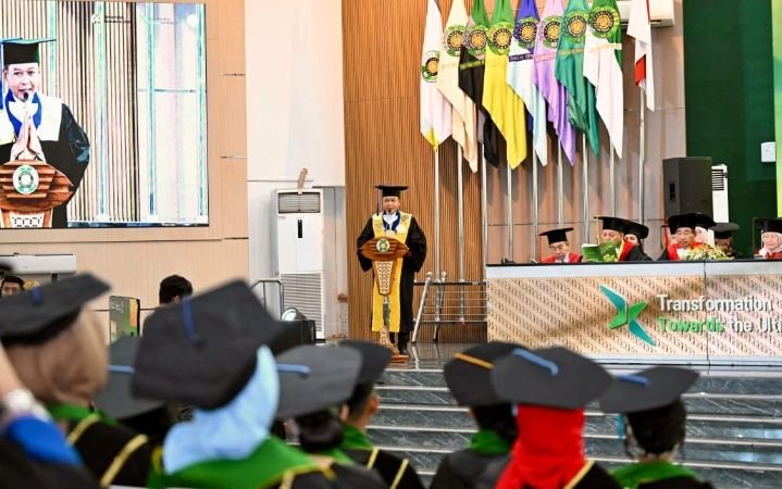 USU Kukuhkan 1.898 Wisudawan, Siap Hadapi Dunia Kerja Digital
