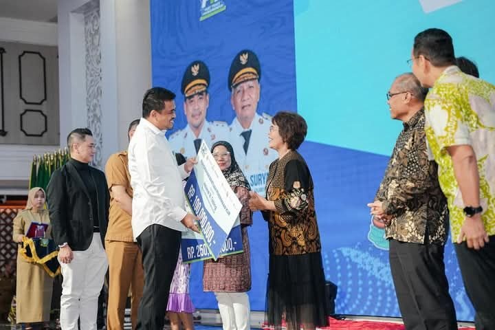 Fast Track YoungPreneur 2025 Resmi Dimulai! 1.700 UMKM Didorong Naik Kelas, Bobby Nasution: Ini Kunci Pertumbuhan Ekonomi Sumut!