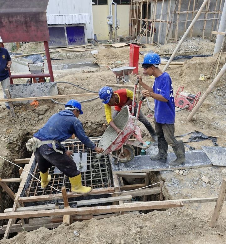 PLN Perkuat Sistem Kelistrikan Medan, Pengecoran Pondasi Shielding Mast GIS Glugur Dimulai