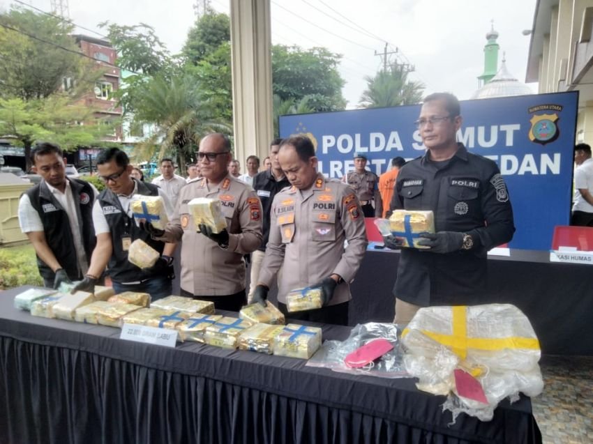 Polrestabes Medan Tangkap Kurir Sabu Jaringan Malaysia, Sita 22 Kg Barang Bukti