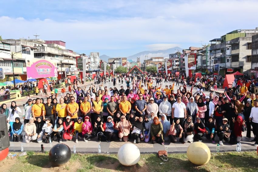 Semarak HUT Bhayangkara ke-79 di Padangsidimpuan: POLRI, Forkopimda, dan Masyarakat Bersatu dalam Olahraga dan Pelayanan Publik