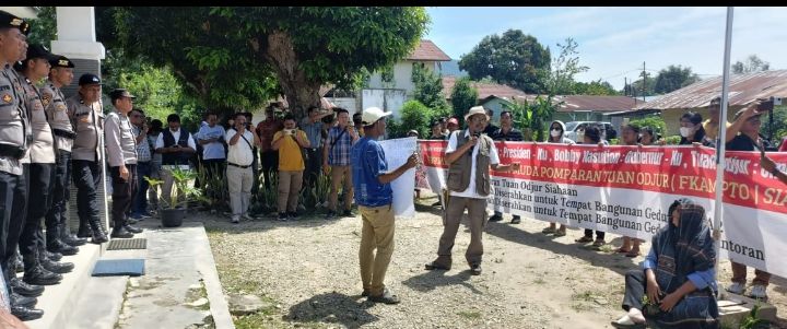 Pemilik Lahan Kecewa Anak Tak Lolos Masuk Jalur Domisili