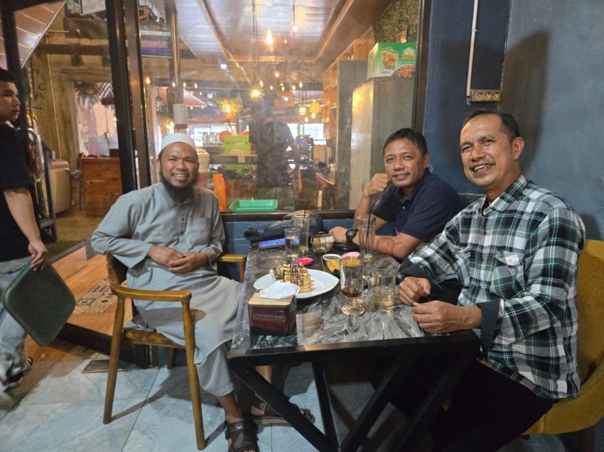 H Sobirin Harahap Ngopi Bareng dan Silaturahmi Bersama Pengurus DPP HMTI