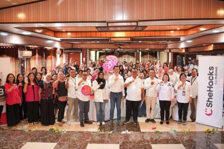 Melalui SheHacks 2025, Indosat Buka Peluang Technopreneur Perempuan di Nias