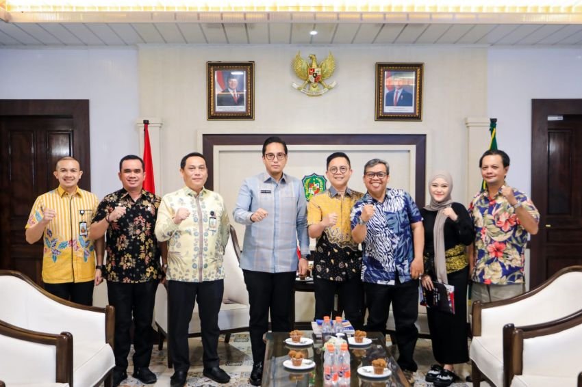 Rico Waas Dukung Penyelenggaraan 45 Tahun Salon Foto Indonesia di Medan