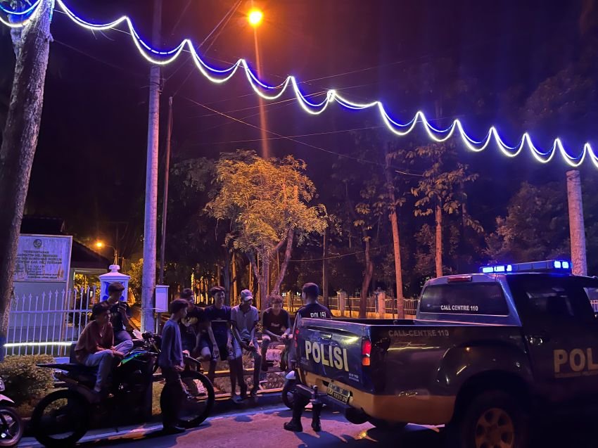 Jajaran Polresta Deli Serdang Rutin Laksanakan Patroli dan Sampaikan Langsung Himbauan Kamtibmas kepada Masyarakat