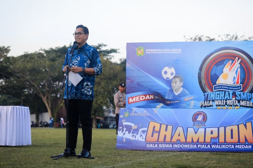 Turnamen Gala Siswa Indonesia 2025 Tingkat SMP di Medan Resmi Ditutup, Ini Pesan Rico Waas