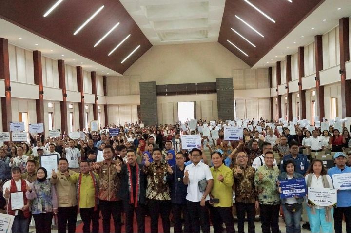 Dukung UMKM Naik Kelas, Bank Sumut Salurkan KUR dan Hadirkan UMKM Binaan di Festival Kemudahan dan Perlindungan Usaha Mikro