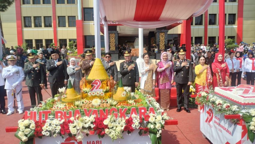 Polri untuk Masyarakat&rdquo;: Polda Sumut Gelar Upacara Peringatan Hari Bhayangkara ke-79, Tegaskan Komitmen Melayani dan Berbenah