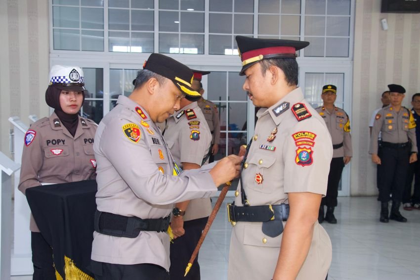 Polres Asahan Gelar Upacara Sertijab Sejumlah Pejabat Utama