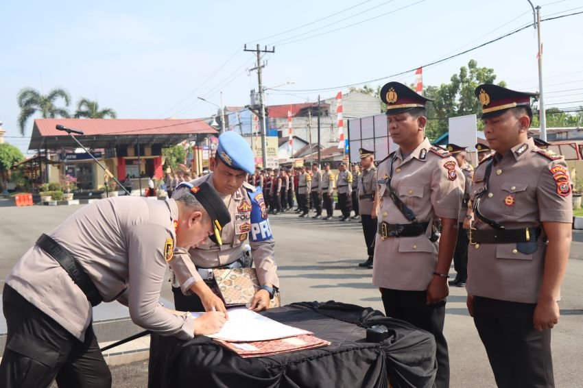 Ini Daftar Nama Mutasi Jajaran Polresta Deli sedang