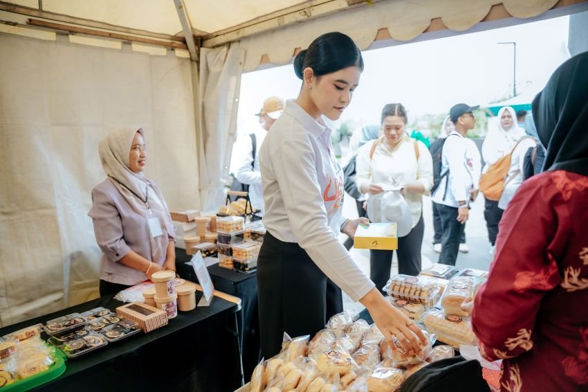 Kahiyang Ayu Bersama Ketua Dekranasda Seluruh Indonesia Berkunjung ke IKN