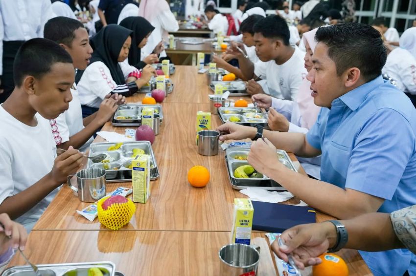 Presiden Prabowo Pimpin Rapat, Sekolah Rakyat Siap Tampung 15 Ribu Siswa