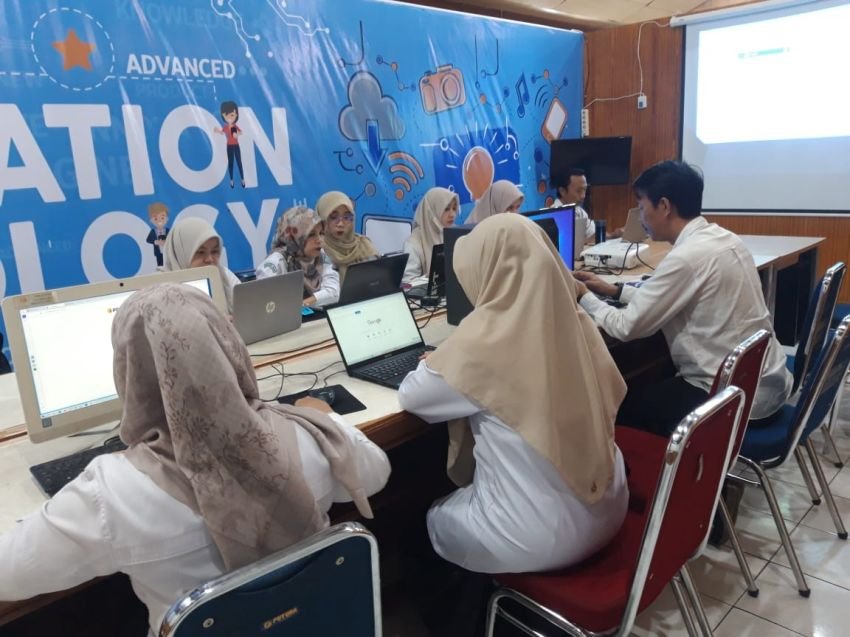 Pemkot Solok Gelar Pendampingan Admin PPID Hadapi eMonev KIP 2025.