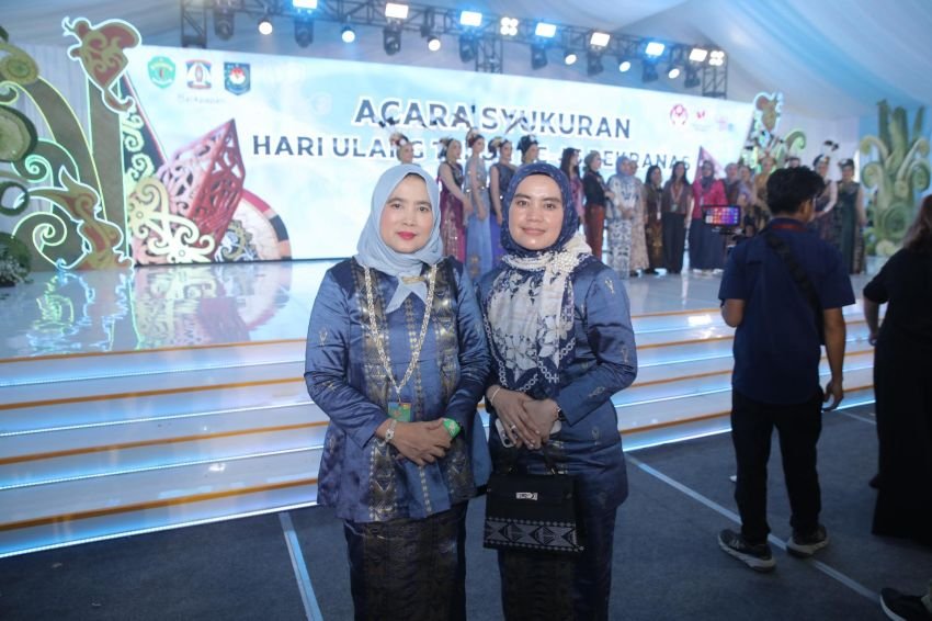 Ketua dan Wakil Ketua Dekranasda Asahan Ikuti Semarak HUT Ke-45 Dekranas
