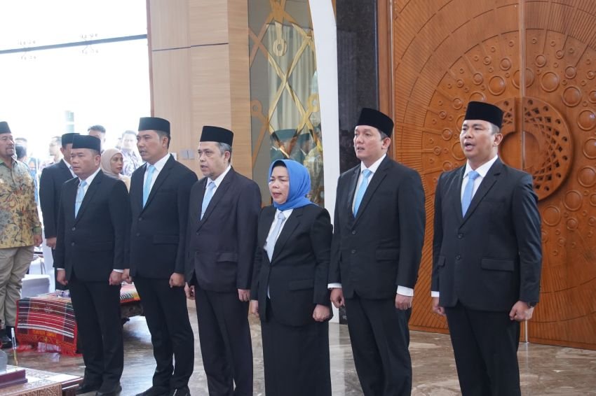 Dugaan 'Politik Balas Budi' Bayangi Pelantikan Pejabat Pemprov Sumut
