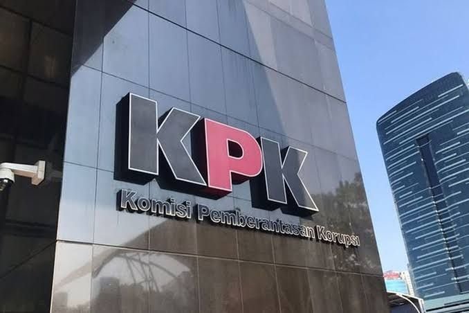 Aneh? 2 Kepala Dinas Mengundurkan Diri, Sedang Kadis PUPR Madina Masih Terlihat Percaya Diri Walau Sedang Diperiksa KPK