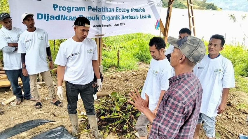 PLN UIP SBU Gelar Pelatihan Pupuk Organik Berbasis Eceng Gondok