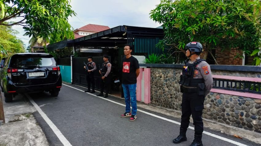 Breaking News, KPK Geledah Rumah Milik Kadis PUPR Madina