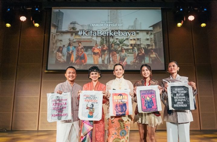 Peringati Hari Kebaya Nasional, Perempuan Indonesia Suarakan Kebaya sebagai Identitas Budaya melalui #KitaBerkebaya