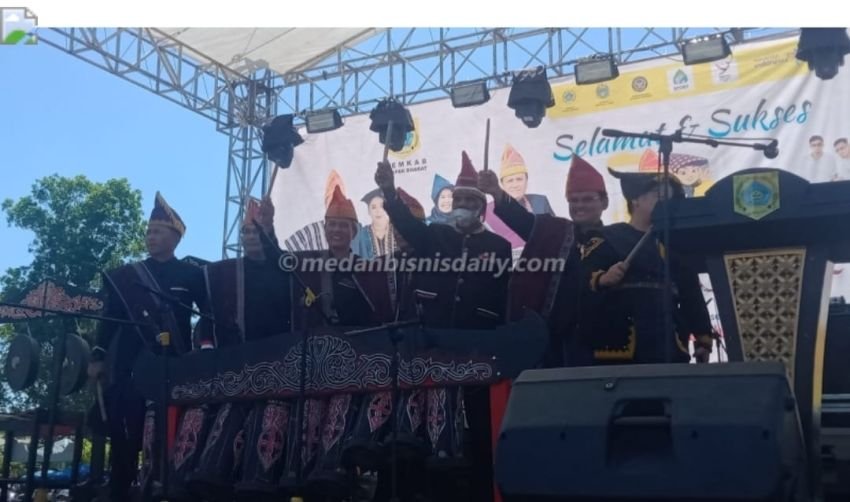 Festival Budaya Oang-oang 2025 Pakpak Bharat Resmi Dibuka