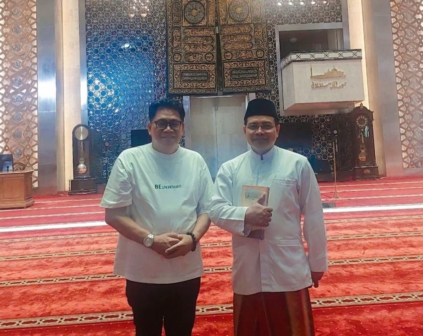 CEO SUMUT24 Group Rianto SH MH,  Silaturahmi ke Masjid Istiqlal, Temui Ustadz H Ahmad Mulyadi