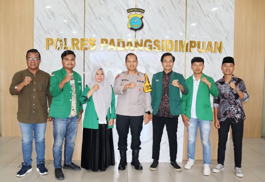 AKBP Wira Prayatna Terima Audiensi HIMMAH di Mako Polres Padangsidimpuan "Dukung Sosialisasi Anti-Narkoba"