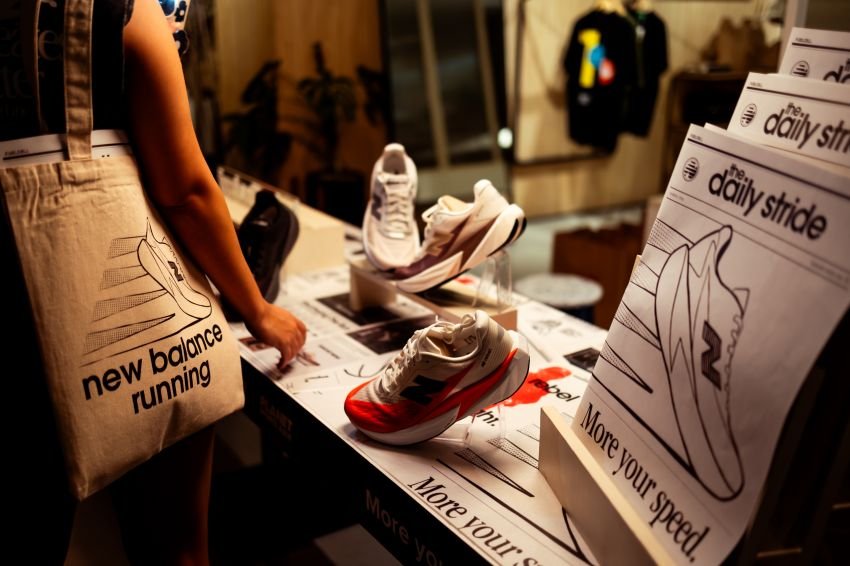 Kenalan dengan FuelCell Rebel v5: Sepatu Lari Paling Berani dari New Balance!