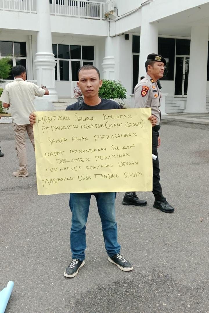 Massa JARI Gelar Demo di Kantor Bupati Labuhanbatu, Desak Usut Tuntas Izin PT Pangkatan Indonesia