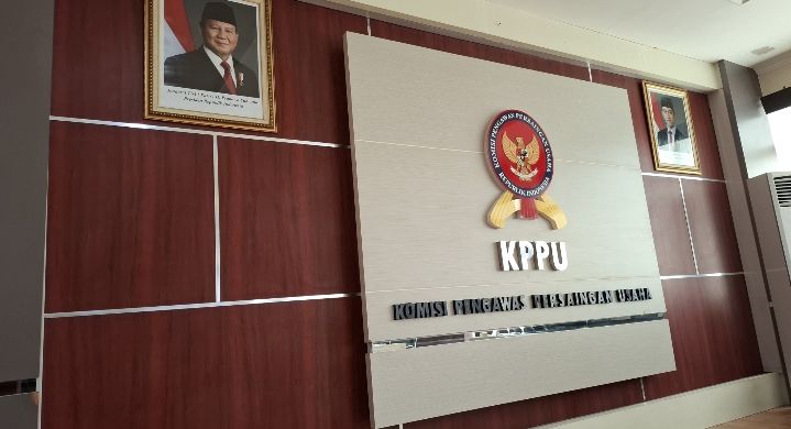 KPPU TUNTASKAN SEMESTER I 2025 DI TENGAH TEKANAN BESAR