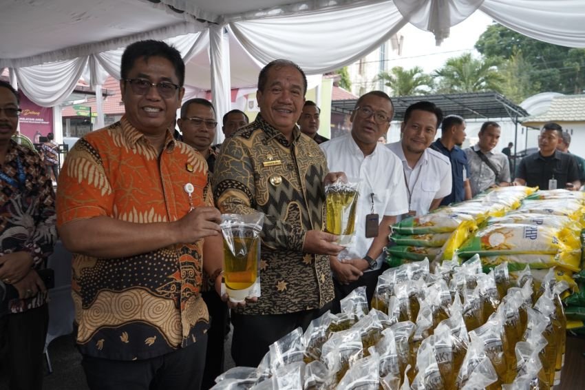 Kejari Asahan Bersama Pemkab Asahan, Bulog, dan Pelaku Usaha Gelar Pasar Murah