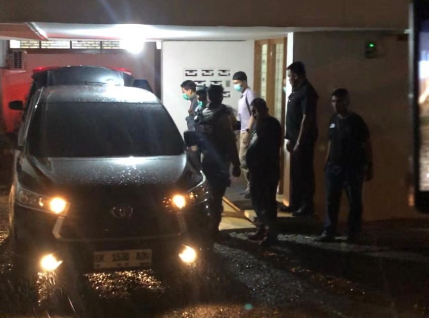 KPK Amankan Satu Koper Berkas Dari Rumah Dinas Topan Ginting Orang Dekat Bobby