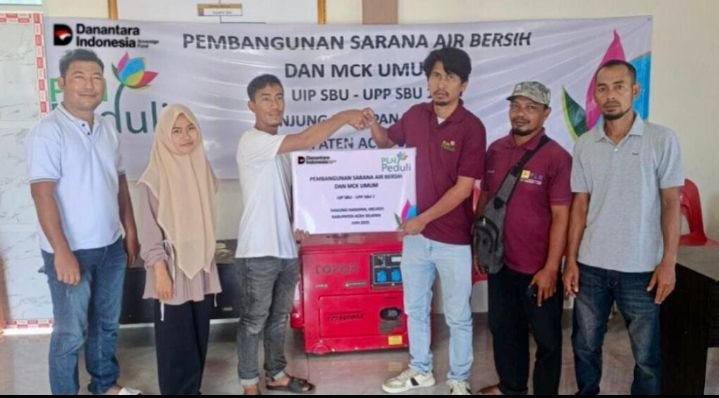 PLN UIP SBU Dukung Sanitasi dan Kelestarian Lingkungan Melalui Bantuan Sarana Air Bersih dan Pembangunan MCK Umum di Aceh Selatan