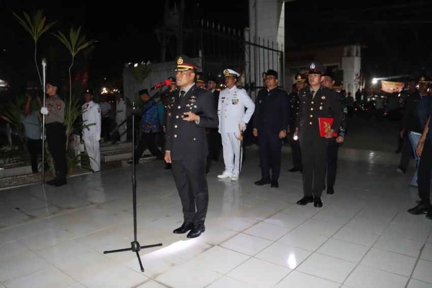 HUT Kemerdekaan RI ke 80, Kapolres Tanjungbalai Pimpin Apel Kehormatan San Renungan Suci