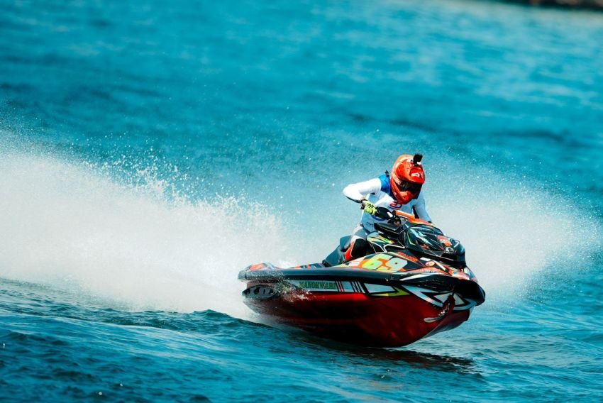 UKIR SEJARAH, PEBALAP INDONESIA JADI JUARA DUNIA TERMUDA DI AJANG AQUABIKE