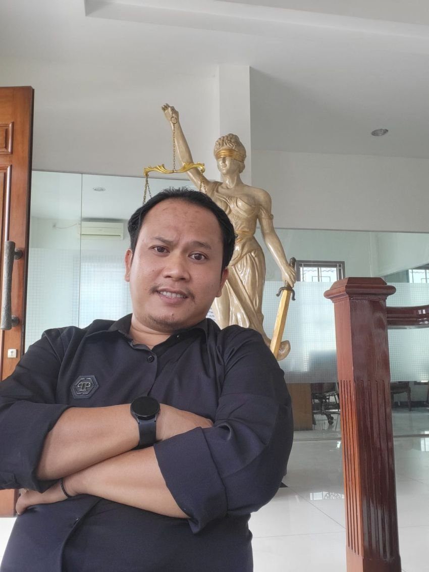 Advokat Joni Sandri Ritonga, S.H., M.H.: Amnesti dan Abolisi Bukan Tameng Kebal Hukum, Negara Harus Tegakkan Keadilan Tanpa Pandang Bulu