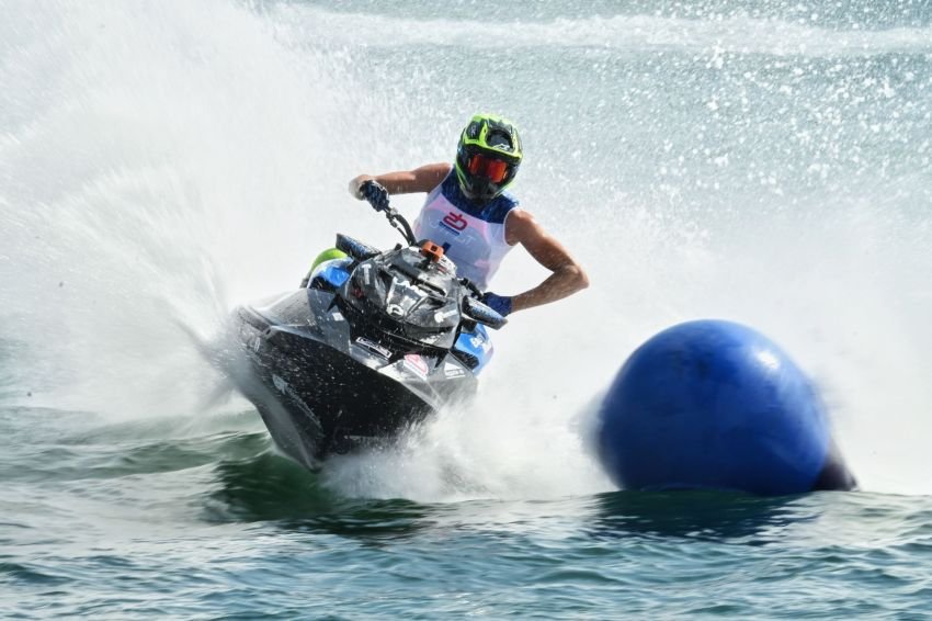 Rider Aquabike Sebut Danau Toba Menantang dan Indah