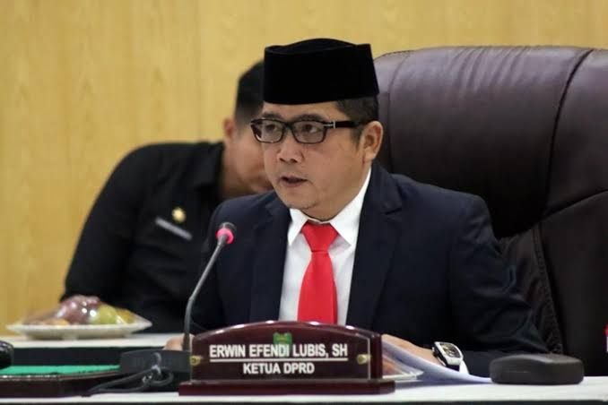 Ketua DPRD Madina Angkat Bicara,Erwin Lubis : Seruan Keadilan di Tengah Duka Pembunuhan Beruntun