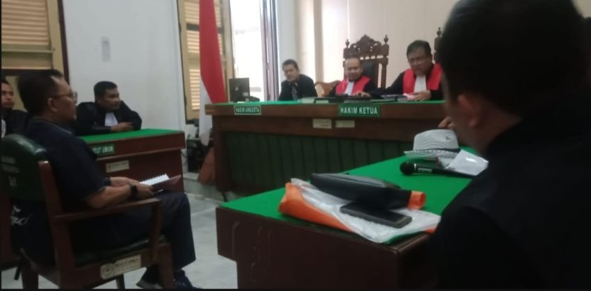 Kuasa Hukum Ilyas Sitorus Bacakan Duplik, Bantah Tuduhan JPU