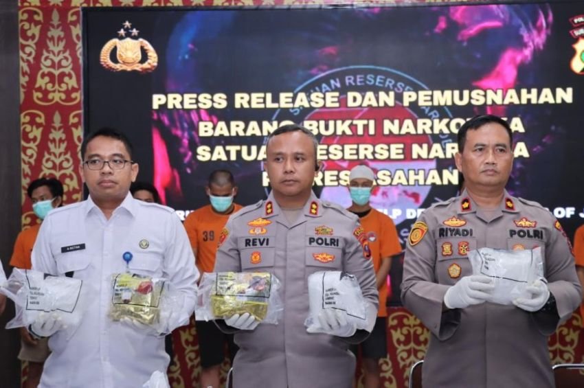 Polres Asahan Gelar Tangkapan 33 Kg Sabu Beserta 6 Kurir
