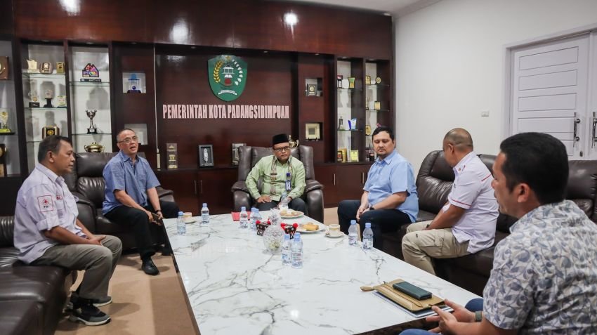 Novan Efendy Siregar Ungkap Program Unggulan PMI Padangsidimpuan ke Walikota Letnan Dalimunthe