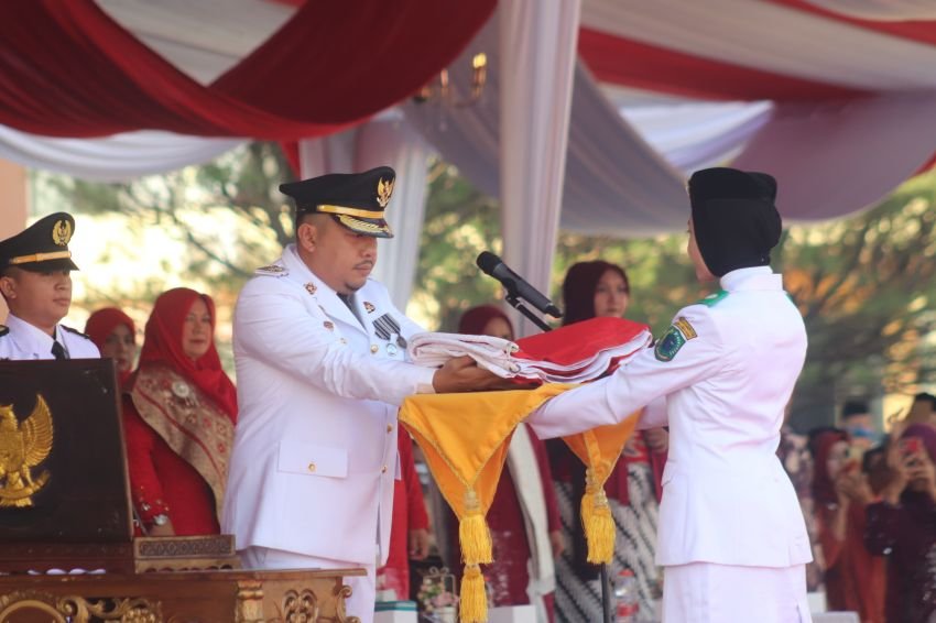 Peringatan HUT RI ke-80 di Paluta, Reski Basyah Harahap menjadi Inspektur Upacara "Bersatu Berdaulat Rakyat Sejahtera Indonesia Maju"