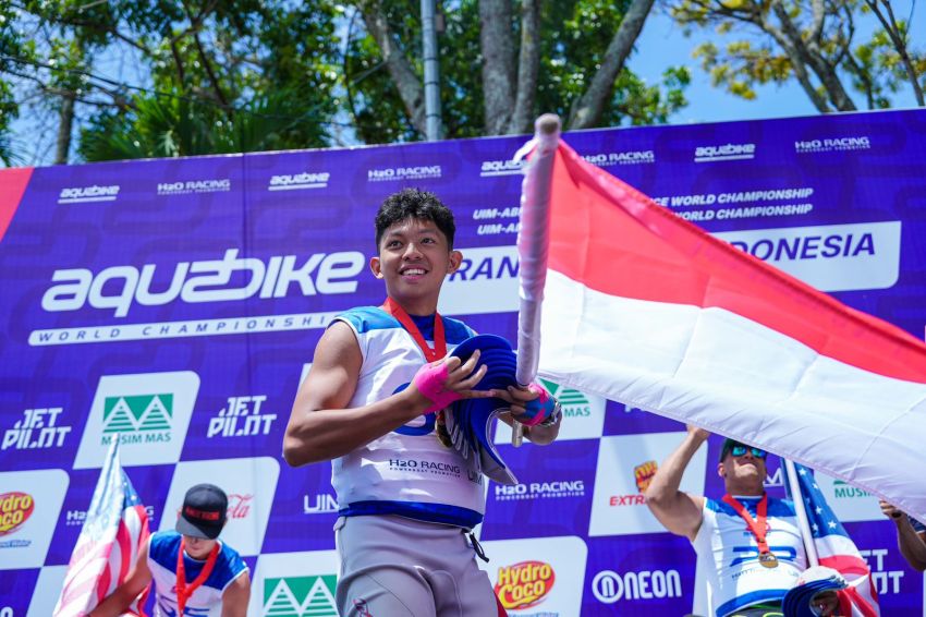 Pembalap Indonesia Jadi Juara Dunia Termuda Aquabike