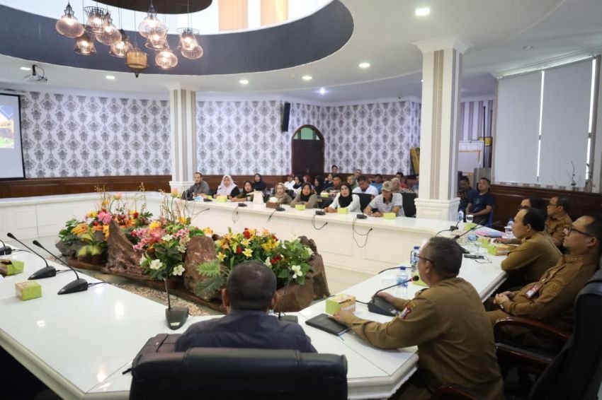 Lapangan Sultan Abdul Jalil Rahmadsyah Ditetapkan Pemko Tanjungbalai Sebagai Kawasan Jajanan Khas Halal.